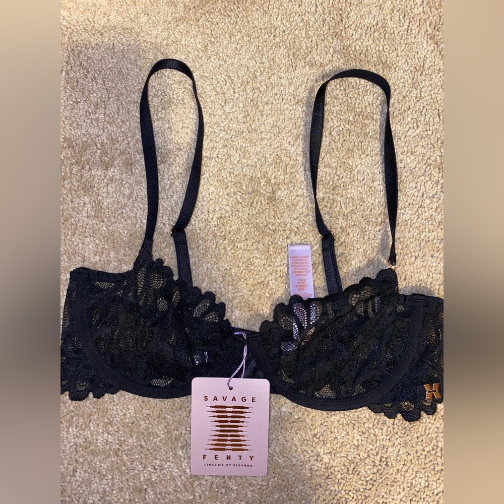 Savage x fenty lace bra